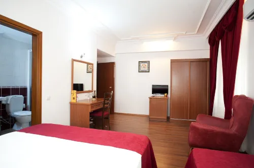 Triana Hotel Номера Photos