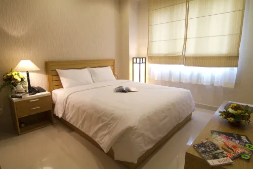 Mayfair Suites Photos