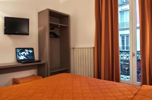 Louisa Hotel Paris Rooms Photos
