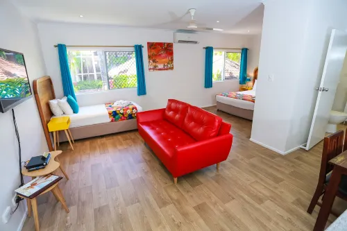 Port Douglas Motel Photos