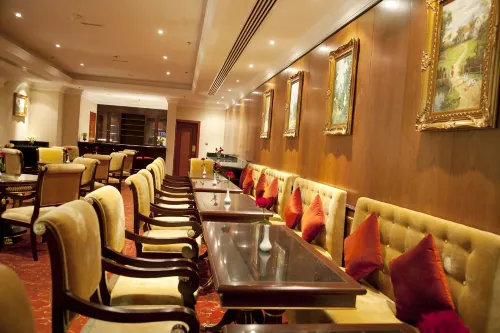 Grand Excelsior Hotel Al Barsha Питание Photos