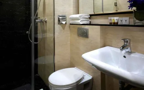 V Hotel Lavender Kamar Photos