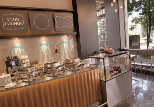 Renaissance Zurich Tower Hotel Dining Photos