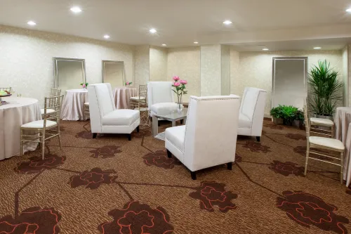Hilton Garden Inn Pittsburgh University Place Dining Photos