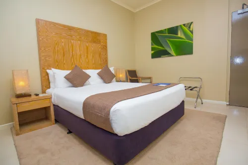Gateway Hotel Rooms Photos