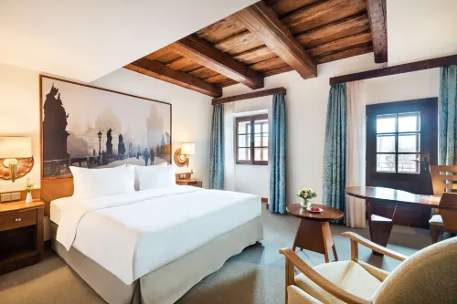 Lindner Hotel Prague Castle Zimmer Photos