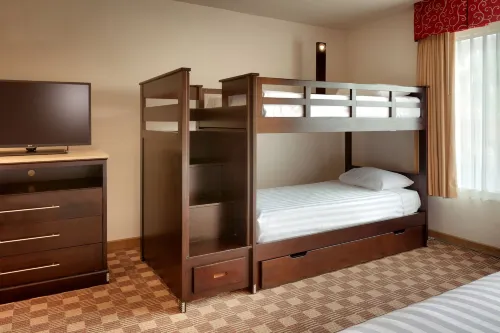 Cortona Inn and Suites Anaheim Resort Photos