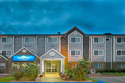 Microtel Inn & Suites by Wyndham Raleigh Durham Airport Extérieur Photos