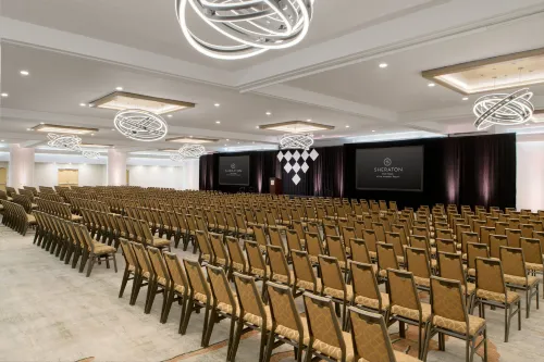 Sheraton Park Hotel at The Anaheim Resort Featured Photos
