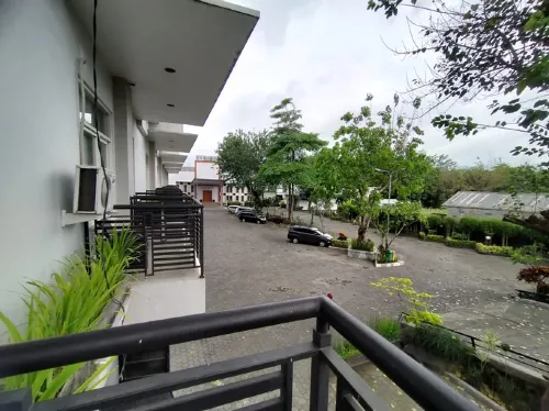 PRIMA SR Hotel & Convention Yogyakarta Dekat Hotel Photos