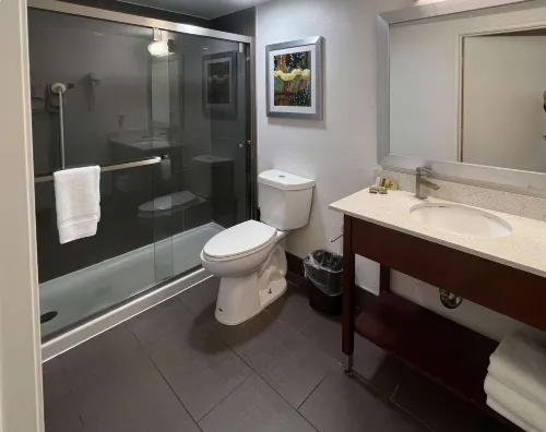 Motel 6 San Francisco, CA – Fisherman’s Wharf Featured Photos