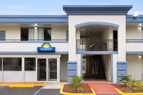Days Inn by Wyndham Montgomery I-85 Extérieur Photos