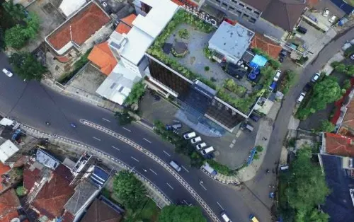 Hotel California Bandung Xung quanh Photos