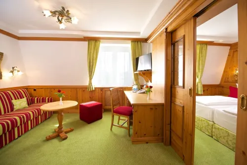 Park Hotel Laim Phòng Photos