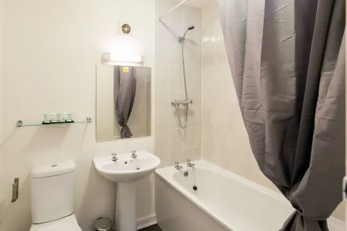 Celtic International Hotel Cardiff Airport Zimmer Photos
