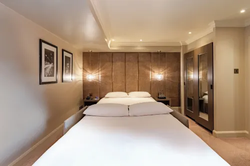 Radisson Blu Hotel, London Bloomsbury Kamar Photos