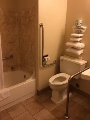 Super 8 by Wyndham Idaho Falls Photos