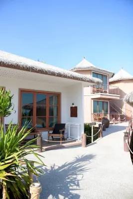 Seaman Resort Exterior Photos