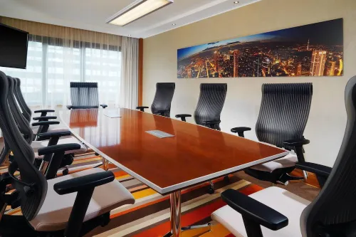 Frankfurt Airport Marriott Hotel Business Photos