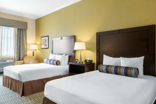 The Oaks Hotel & Suites Photos