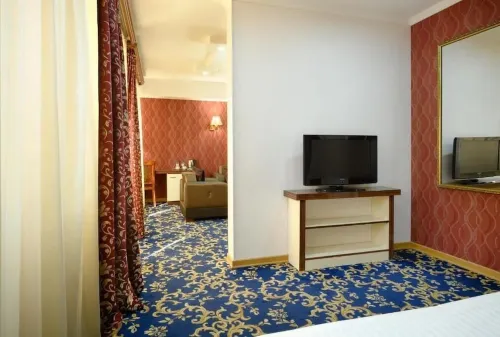 Royal Plaza by Stellar Hotels, Yerevan Photos