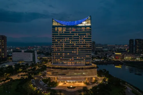Crowne Plaza Xiamen Jimei Seaview Exterior Photos