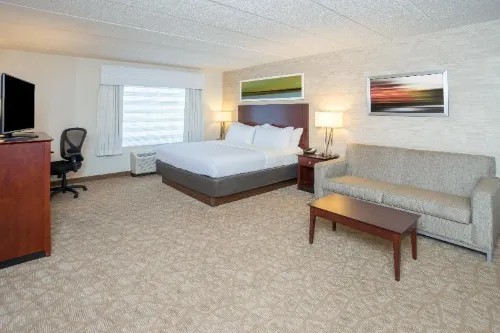 Holiday Inn Baltimore BWI Airport Rooms Photos
