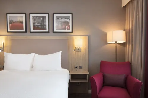 Hilton Garden Inn Dublin City Centre Rooms Photos