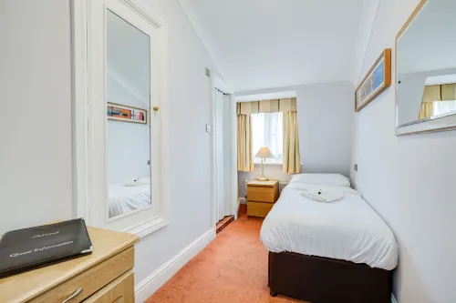 Admiral Hotel at Park Avenue Photos