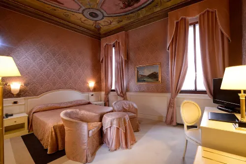 Duodo Palace Photos