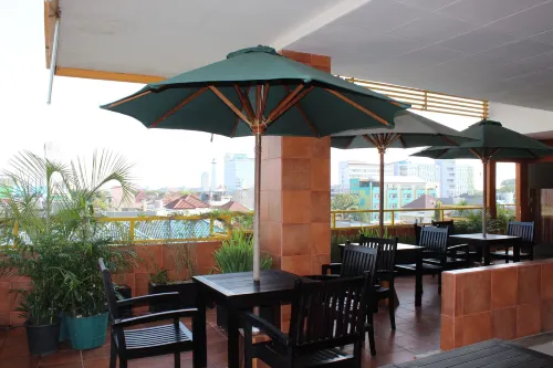 Best Western Plus Makassar Beach Public Areas Photos
