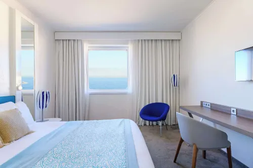 Golden Tulip Marseille Euromed Chambres Photos