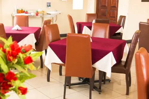 Nairobi Transit Hotel Restauration Photos
