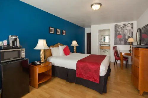 Alpine Inn and Suites Rooms Photos