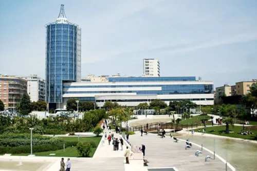 UNA HOTELS T Hotel Cagliari À proximité de l'hôtel Photos