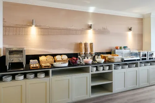 Four Points flex by Sheraton Brighton Restauration Photos