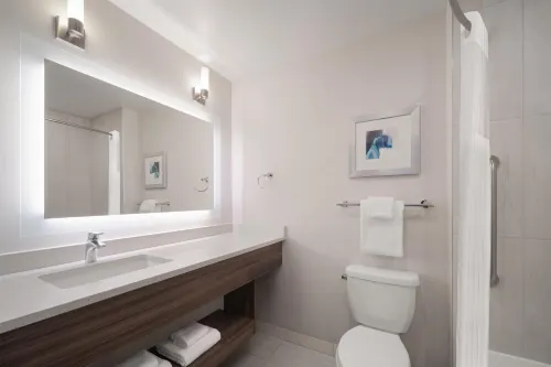 Best Western Plus Gateway to the Falls Rooms Photos
