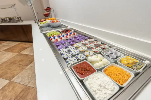 Holiday Inn & Suites Memphis -  Wolfchase Galleria Restauration Photos