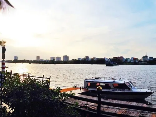 Saigon Domaine Luxury Residences Near Hotel Photos