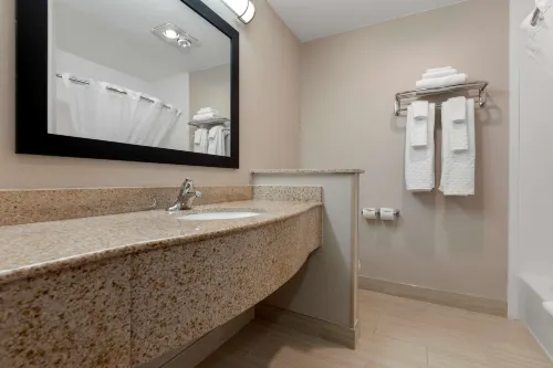 Best Western University Inn Rooms Photos