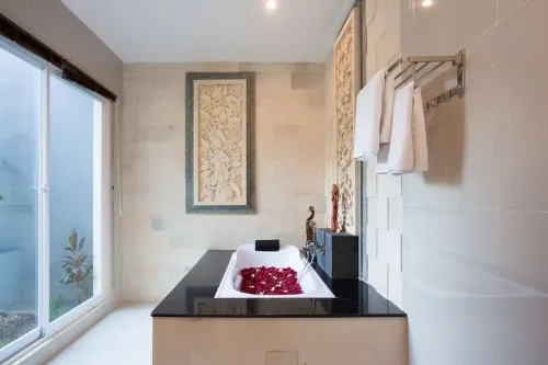 Kubu Petitenget Suite Seminyak Photos