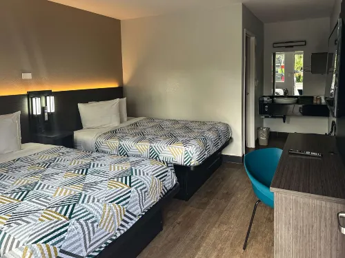 Motel 6 Kissimmee, FL - Orlando Photos