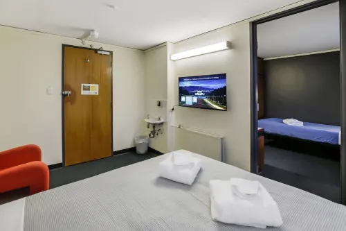 Canberra Accommodation Centre Rooms Photos