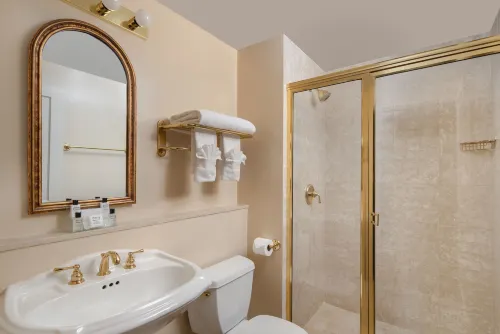 The Manhattan Club Rooms Photos