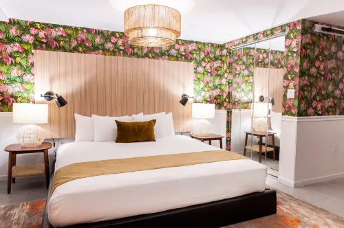 Whitelaw Hotel Photos