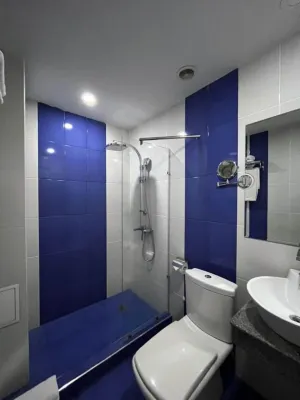 Royal Plaza by Stellar Hotels, Yerevan Номера Photos