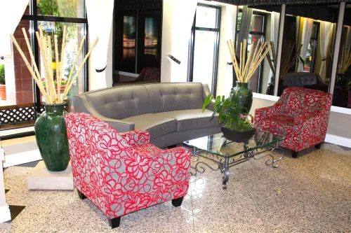 Harrison Lake Hotel Khu vực công cộng Photos