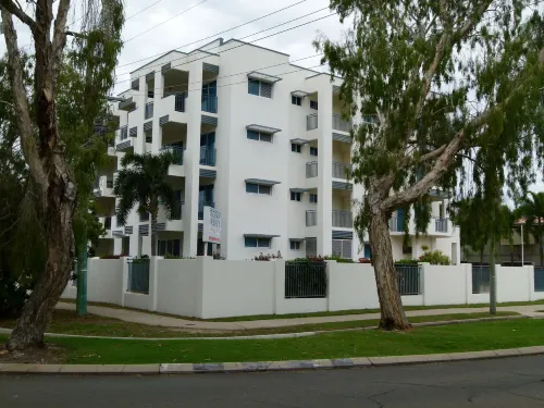 Madison Ocean Breeze Apartments Exterior Photos