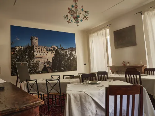 B&B la Loggia Del Castello Dining Photos