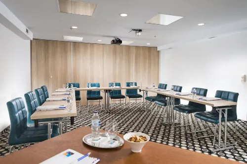 Bo33 Hotel Family & Suites Business Facilities Photos